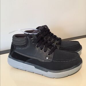 Sketchers 11 Maddox Black high top shoe sneaker